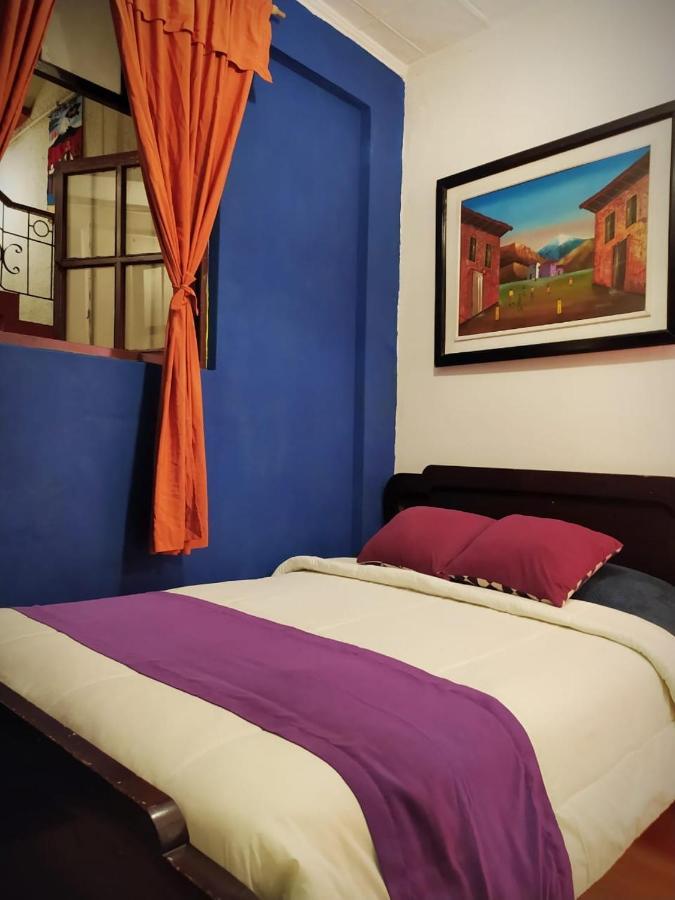 Hotel Hostal La Casa Tolena Quito - Ecuador Zewnętrze zdjęcie