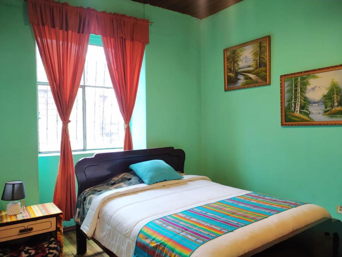 Hotel Hostal La Casa Tolena Quito - Ecuador Zewnętrze zdjęcie