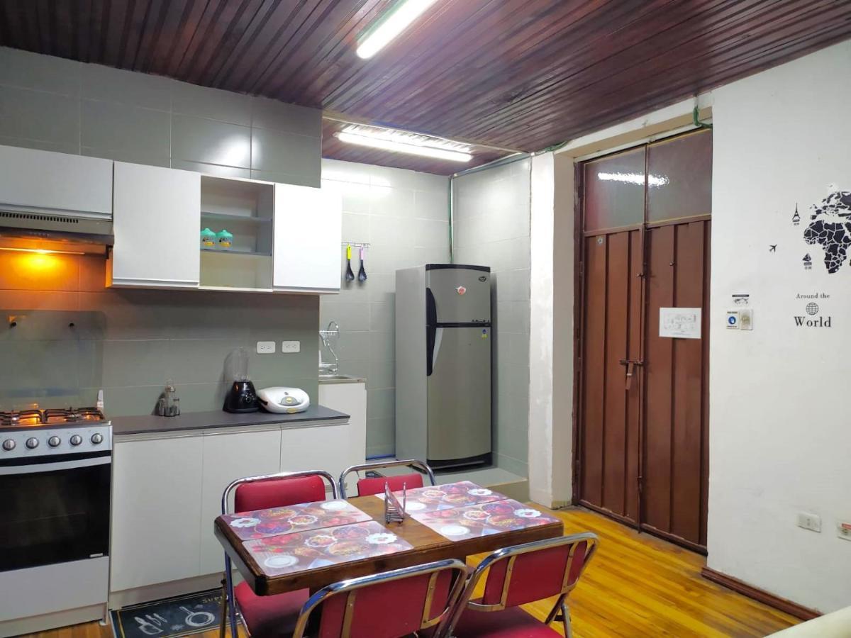 Hotel Hostal La Casa Tolena Quito - Ecuador Zewnętrze zdjęcie